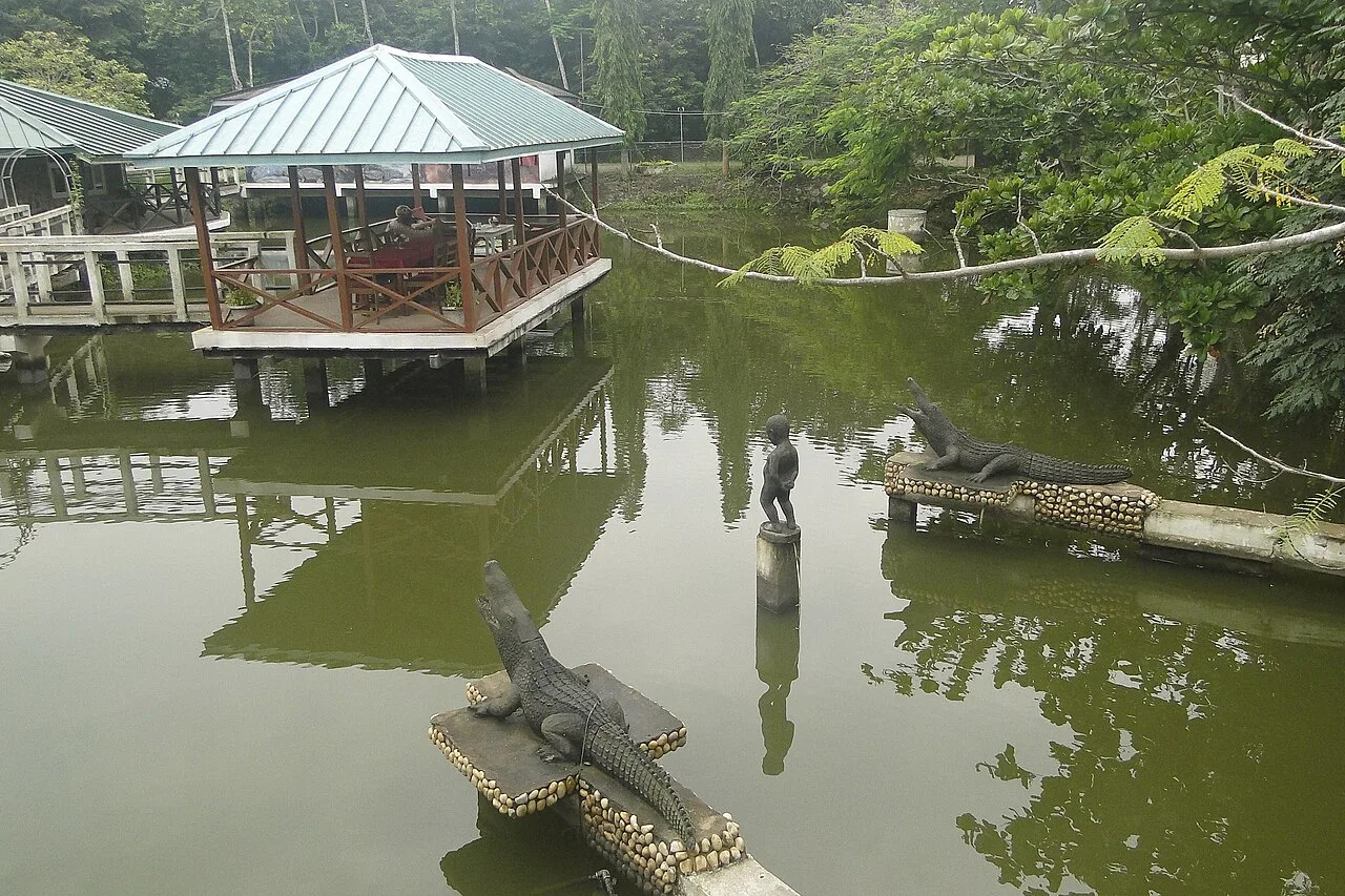 At the Hans Cottage Botel near Cape Coast (Ghana).
